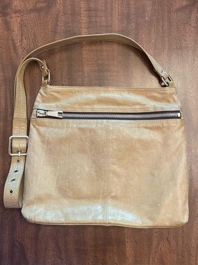 HOBO Tan Beige Leather Crossbody Bag - Silver Hardware - Colorful Interior